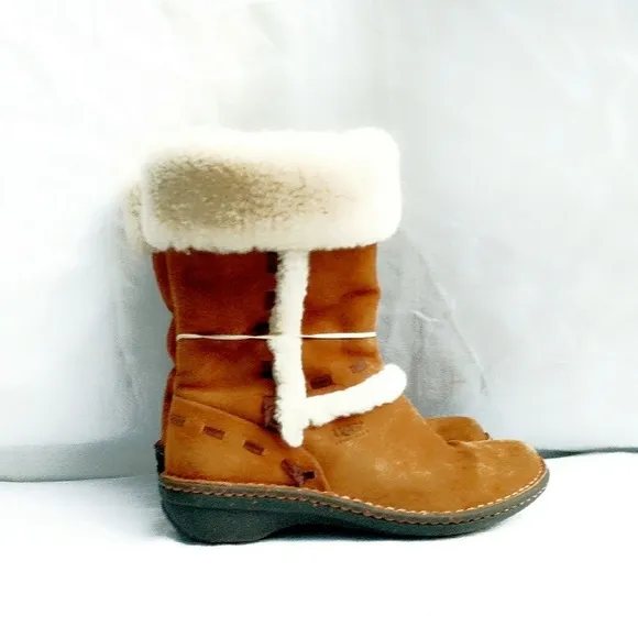 Ugg Elijo Chestnut Sheepskin Boots- Size 7