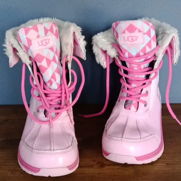 UGG  girls Butte Truckee boots