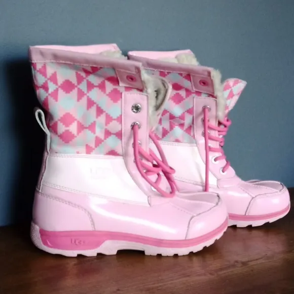 UGG  girls Butte Truckee boots