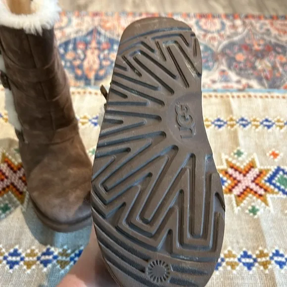 Ugg K Maddi Boots Little Kids Size 3