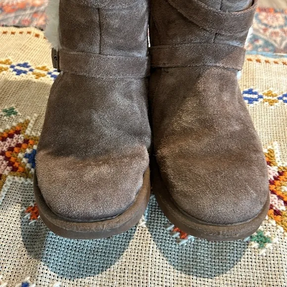 Ugg K Maddi Boots Little Kids Size 3