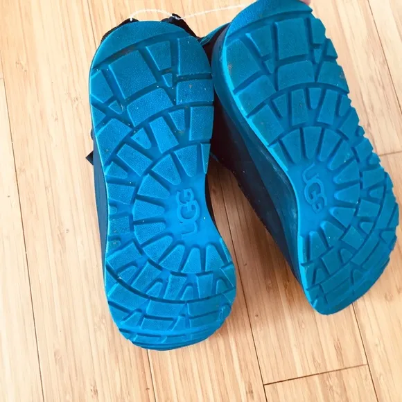UGG Kids Waterproof Tabor Boots