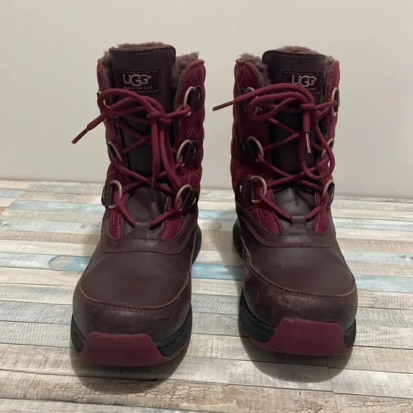 Ugg Lachlan Boots