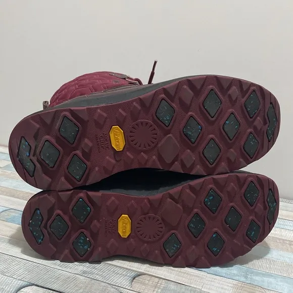 Ugg Lachlan Boots