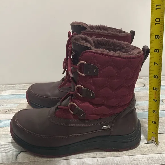 Ugg Lachlan Boots
