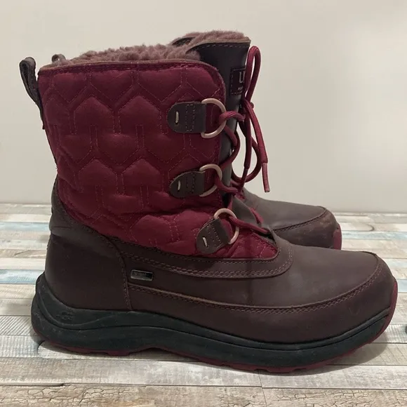 Ugg Lachlan Boots