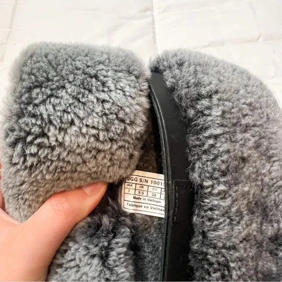 Ugg Lilyan Black Fur Tall Snow Boots