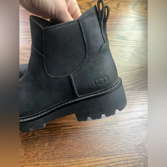 UGG Loxley Waterproof Leather Black Boots Women's Size 8