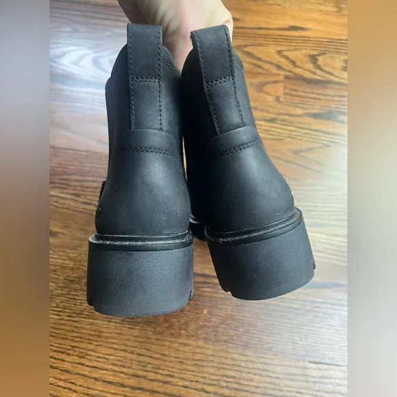 UGG Loxley Waterproof Leather Black Boots Women's Size 8
