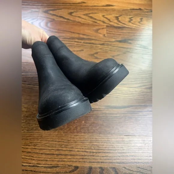 UGG Loxley Waterproof Leather Black Boots Women's Size 8