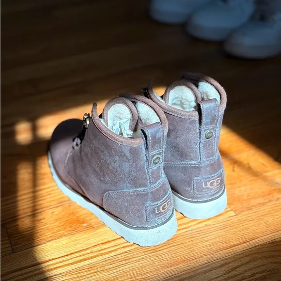 UGG Maple II Lace-Up Brown Leather Boots - Boys 5