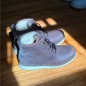 UGG Maple II Lace-Up Brown Leather Boots - Boys 5