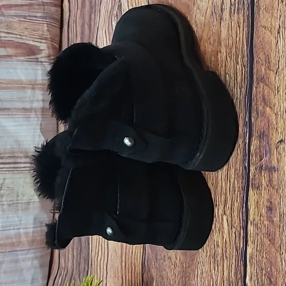 UGG McKay Boots