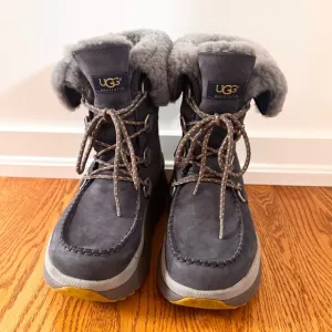UGG Men's Auden Leather Shearling Sheepskin Boots HOKA Sole Navy Size 8