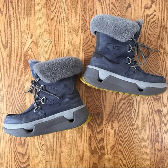 UGG Men's Auden Leather Shearling Sheepskin Boots HOKA Sole Navy Size 8