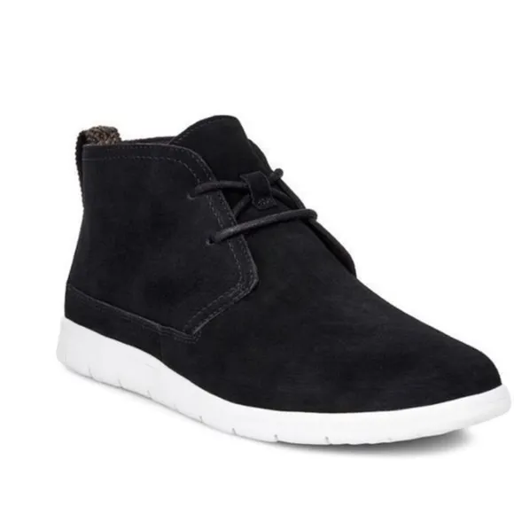 Ugg men’s black suede chukka boots 11