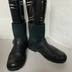 UGG Messner 1007797 Men’s Black Waterproof Leather and suede Sz 8