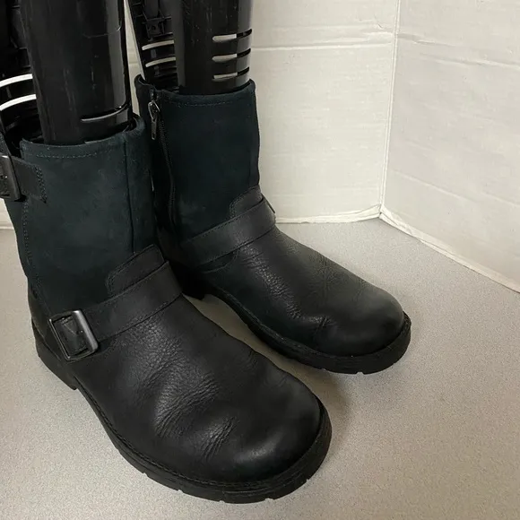 UGG Messner 1007797 Men’s Black Waterproof Leather and suede Sz 8