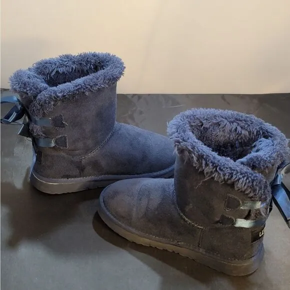 UGG MINI BAILEY BOW RETRO SPOTS OCEAN BOOTS - WOMEN'S
