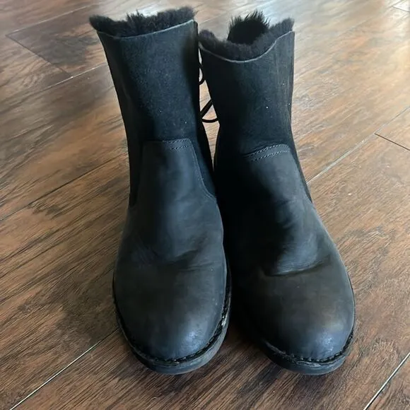 UGG Naiyah Lace Back Sheerling Boots, Black Leather &amp; Suede, Womens Size 11 GUC