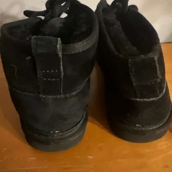 UGG NEUMEL WOMEN ANKLE BOOTS SUEDE BLACK US 4