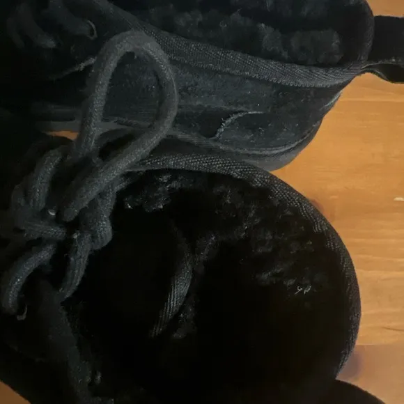 UGG NEUMEL WOMEN ANKLE BOOTS SUEDE BLACK US 4