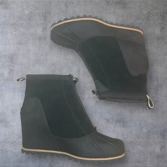 Ugg Reggie Black Waterproof Leather Wedge Boots Womens 10 Wool Lined Seam Sealed