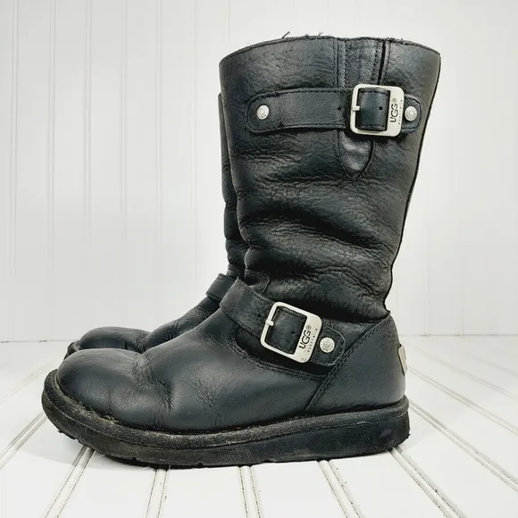 UGG Shearling Black Leather Mid Calf Silver Buckles Detail Winter Boots I795