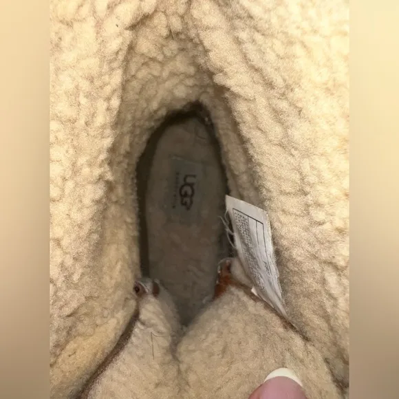 Ugg snow boots