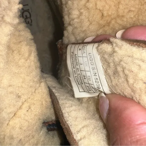 Ugg snow boots