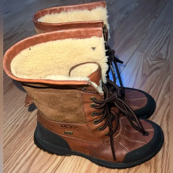 Ugg snow boots