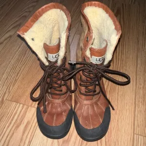 Ugg snow boots