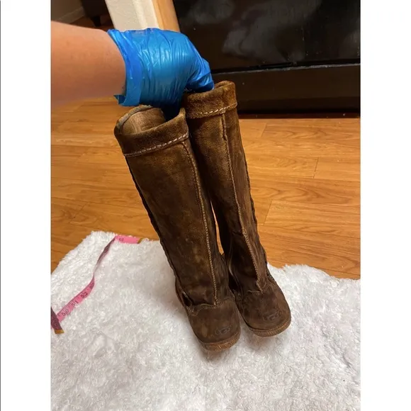 UGG SUEDE BOOT