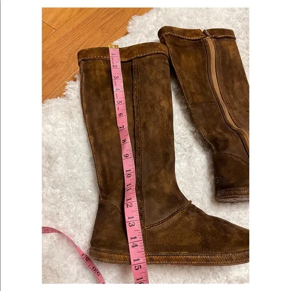 UGG SUEDE BOOT