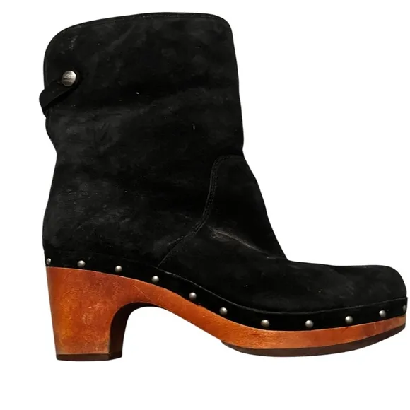 Ugg Suede Women's Black Suede Boots Size 8
