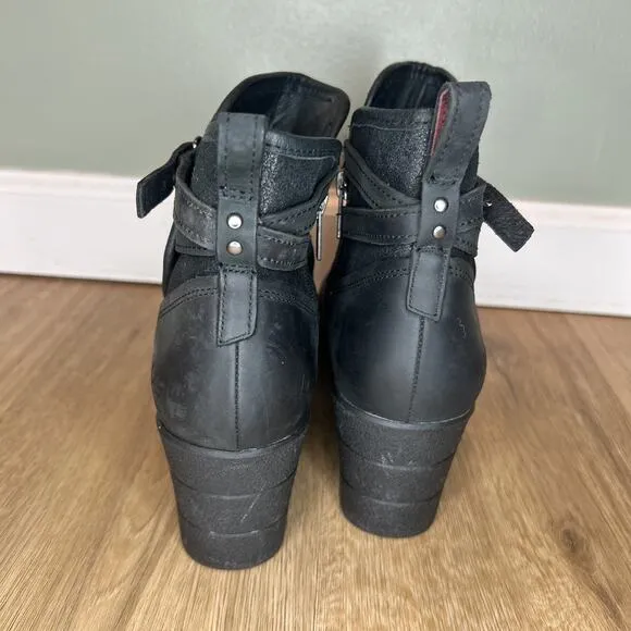 Ugg Womens 10 Emalie Ankle Boots Waterproof Leather Wedge Black Zipper Buckle