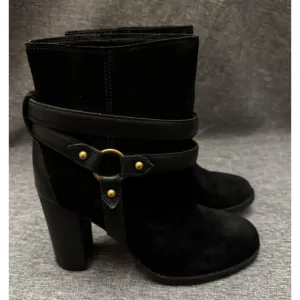 UGG Women's Dandridge Black Suede High Heel Harness Wrap Boots Size 5.5