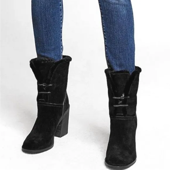 UGG Women’s Size 12 Jerene Black Suede Boots. EUC.