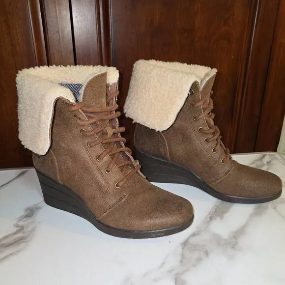 UGG Zea Waterproof Brown Leather Shearling Wedge Heel Lace-Up Womens Boots. Size