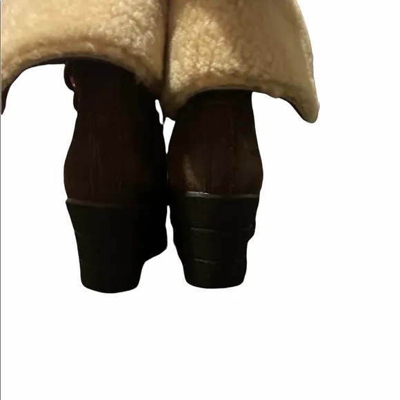 UGG Zea Waterproof Brown Wedge Lace up Boots.