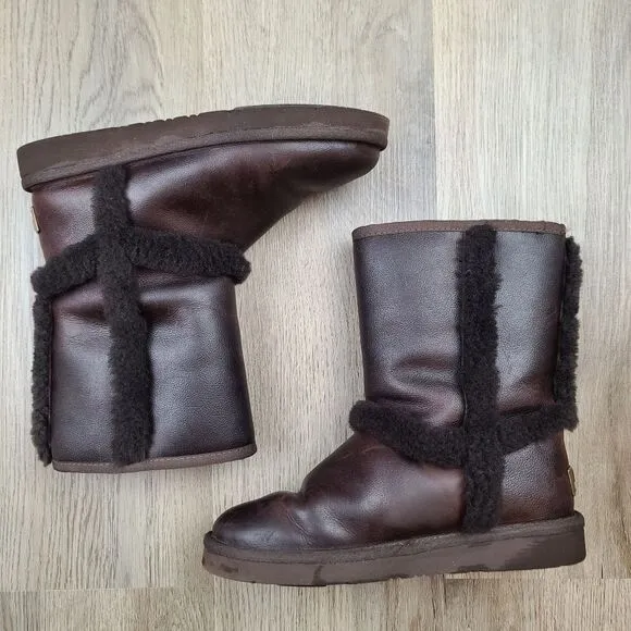 UGG Carter Leather Boots size 6