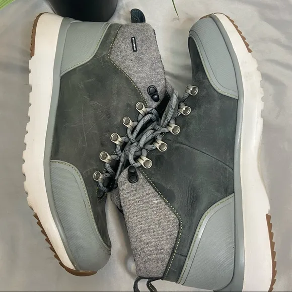 UGGS OLIVERT Blue/Gray Waterproof Boots