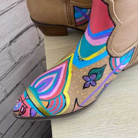 Universal Thread Southwestern Boho Leather Floral Cowboy Western Boots size 8.5