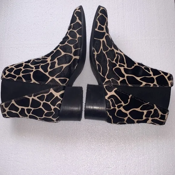 Urban Outfitters Giraffe Print Pony Hair Pola Chelsea Boot SIZE 38