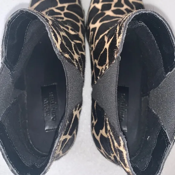 Urban Outfitters Giraffe Print Pony Hair Pola Chelsea Boot SIZE 38