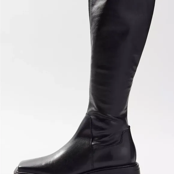 Vagabond Black Heeled Boots with Chunky Sole