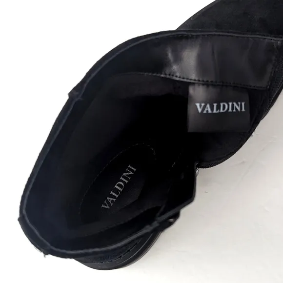 Valdini Lug Sole Suede Waterproof Black Boots  Canada Kayla size 8 LIKE NEW