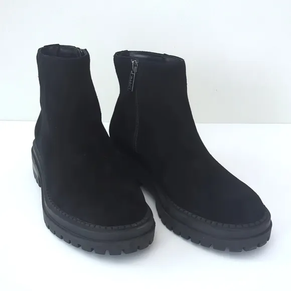 Valdini Lug Sole Suede Waterproof Black Boots  Canada Kayla size 8 LIKE NEW