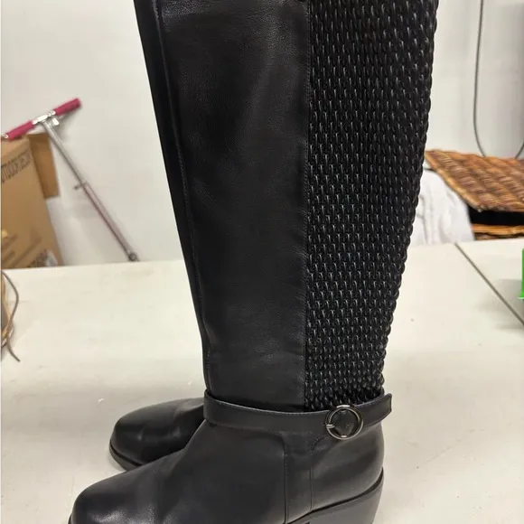VANELi Valyn Women's Riding Boot Leather Textured Back Detailing Buckle Size 7.5