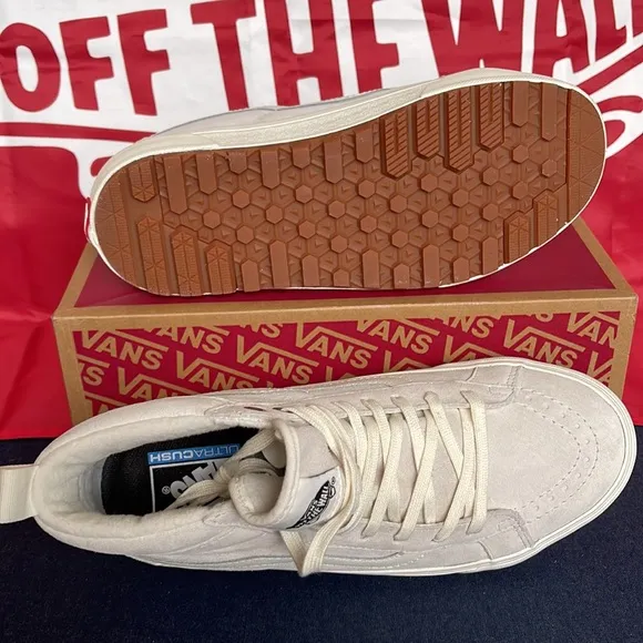 Vans Sk8-Hi Mte-1Marshmallow/MarshmallowMAInA5H7YQC5WMNS boots - sneakers